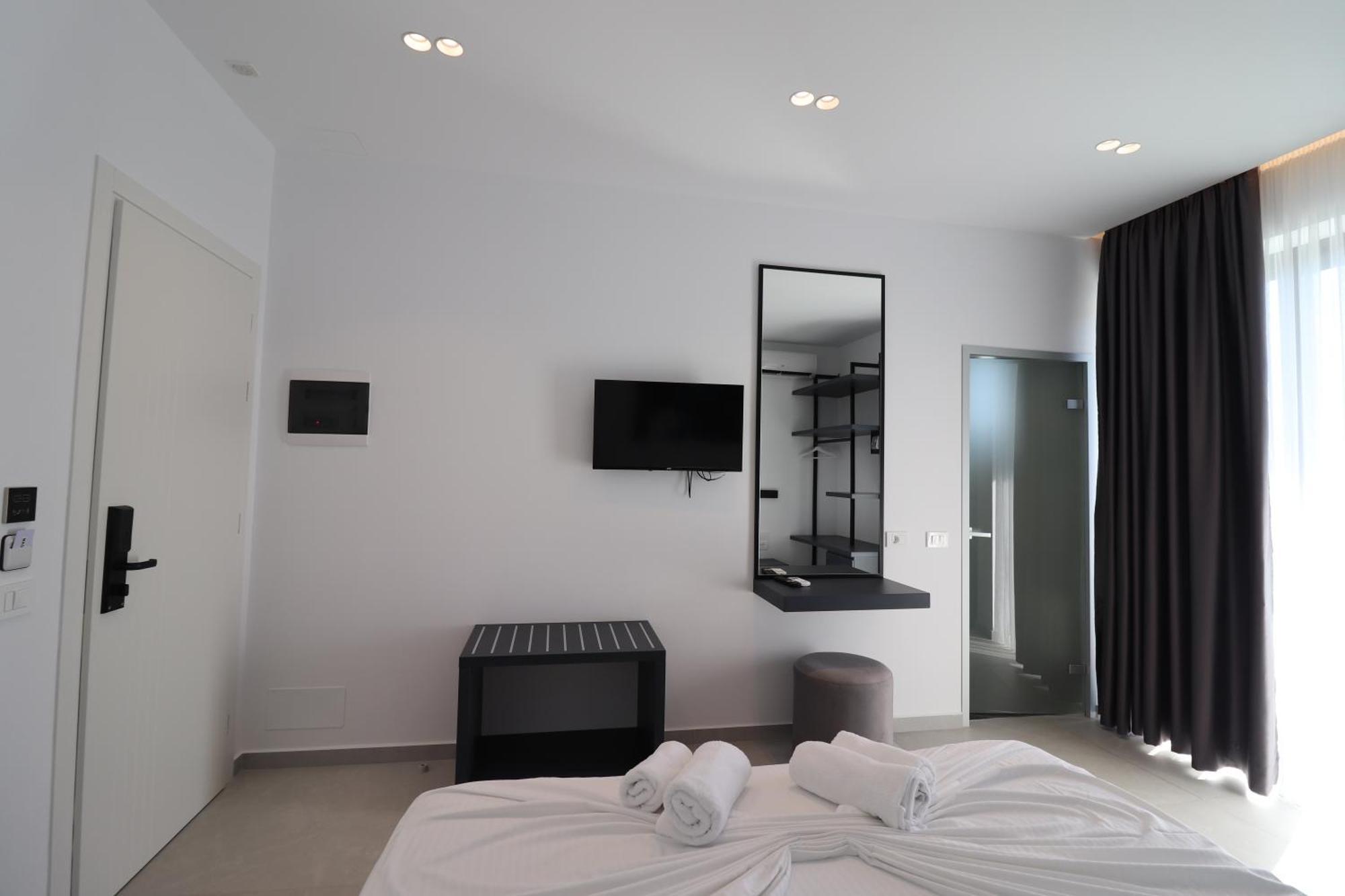 Adele Hotel คซามิล ภายนอก รูปภาพ