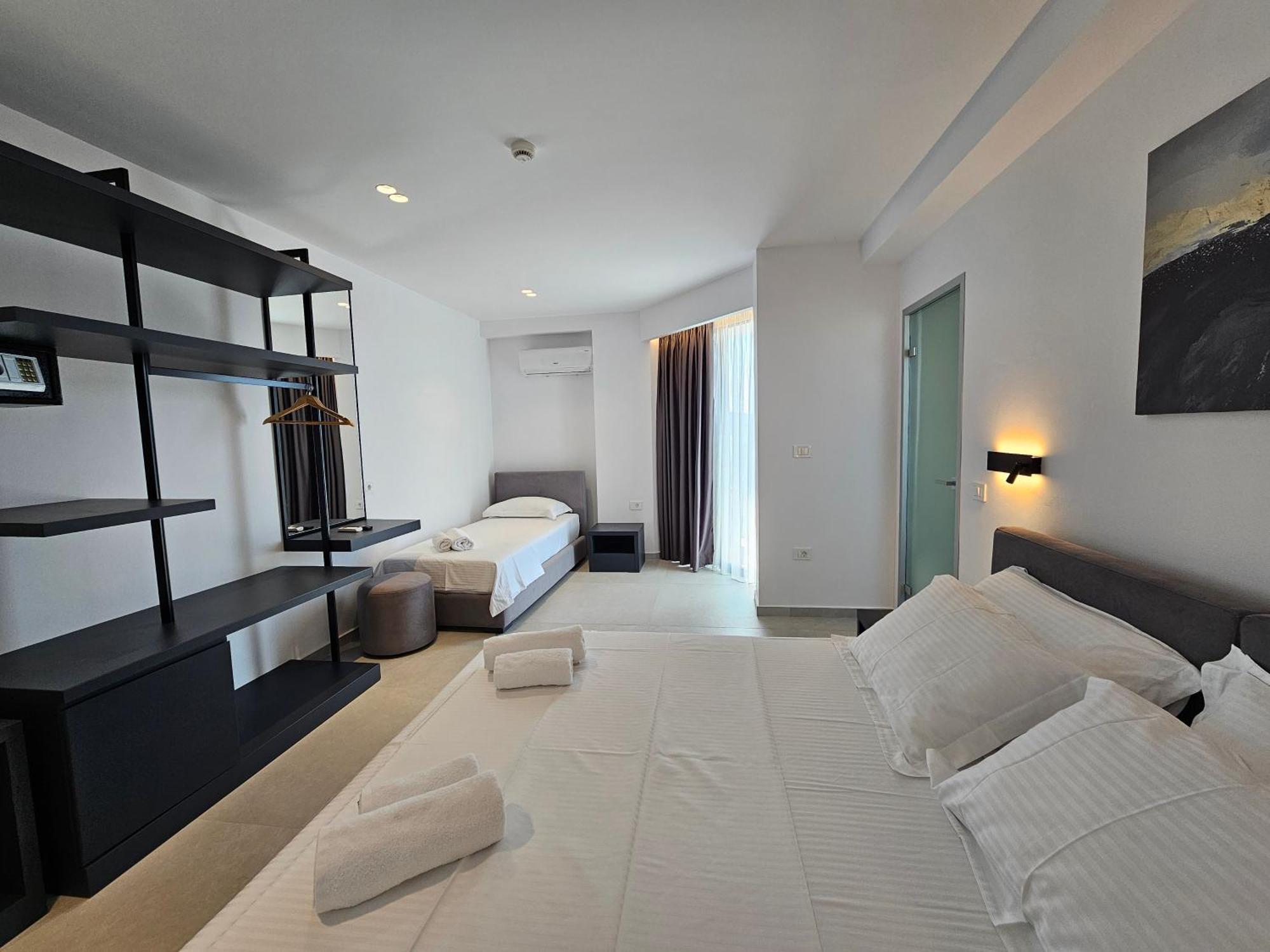 Adele Hotel คซามิล ภายนอก รูปภาพ