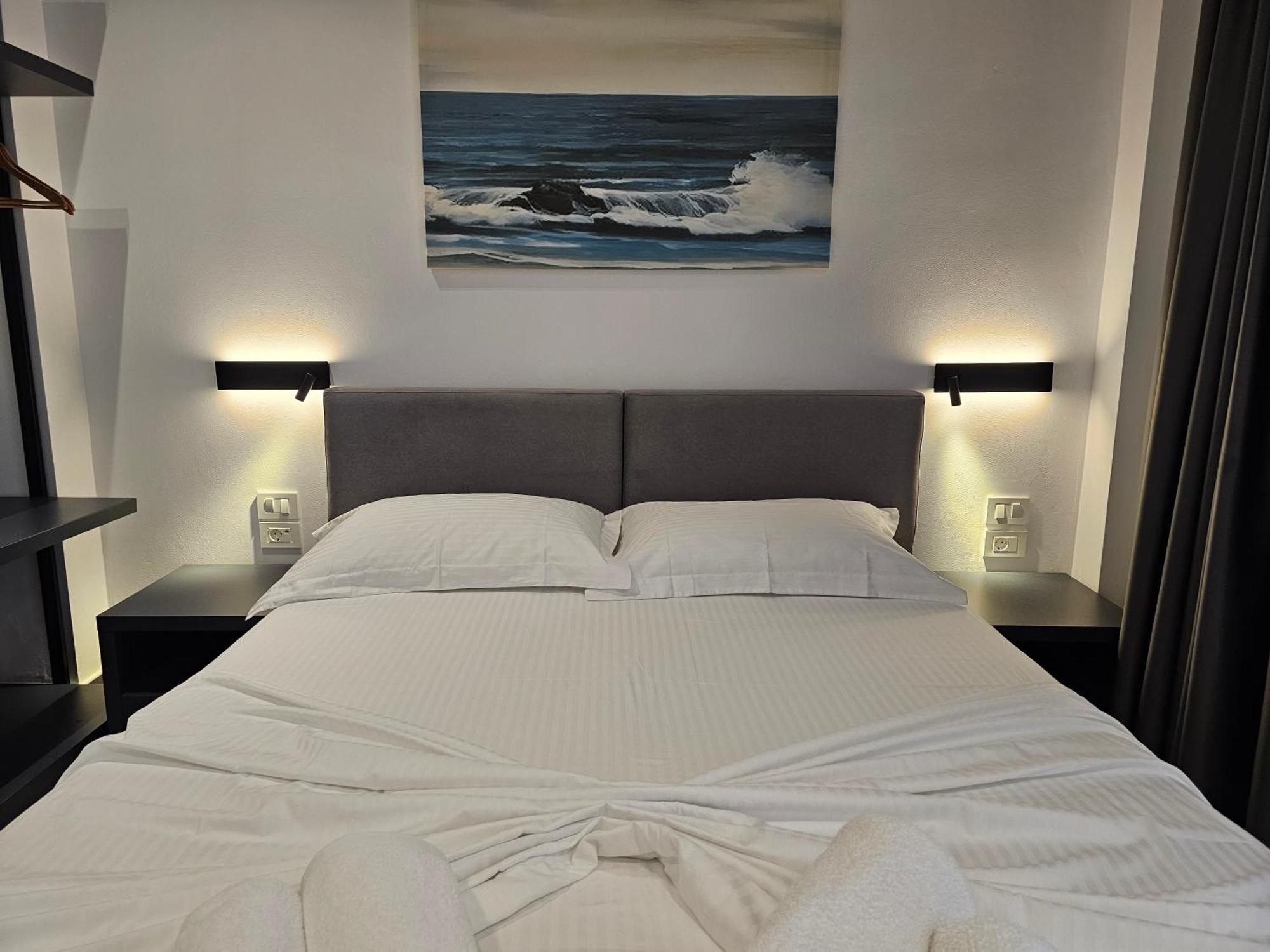 Adele Hotel คซามิล ภายนอก รูปภาพ