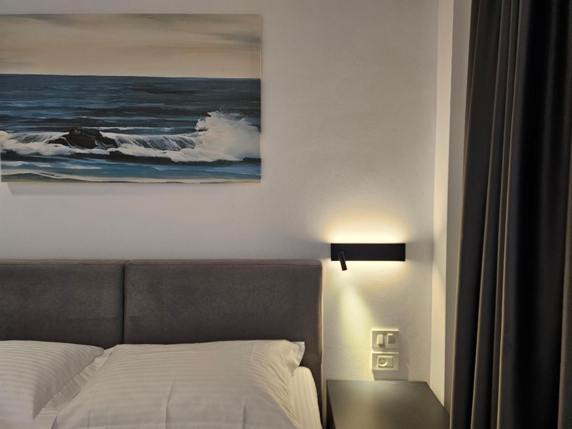 Adele Hotel คซามิล ภายนอก รูปภาพ